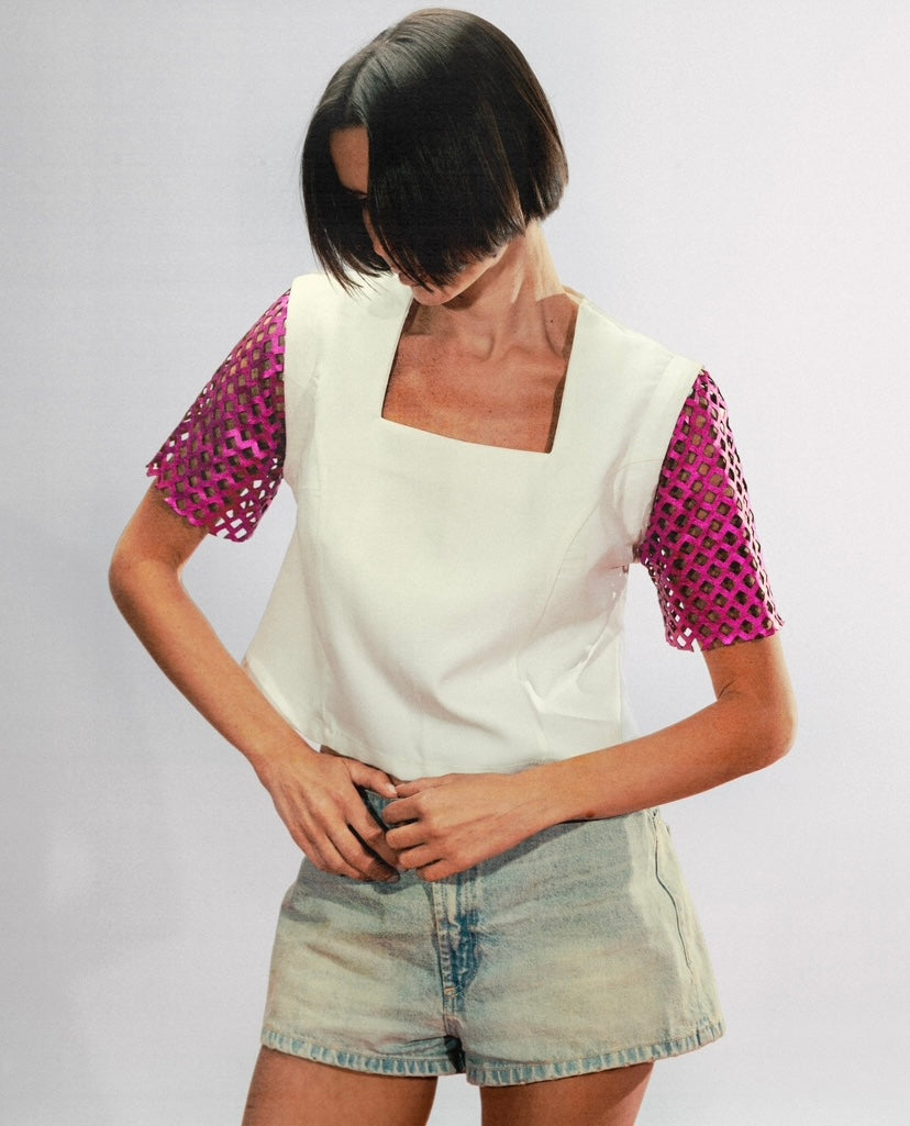 Mia Top White x Electric Pink
