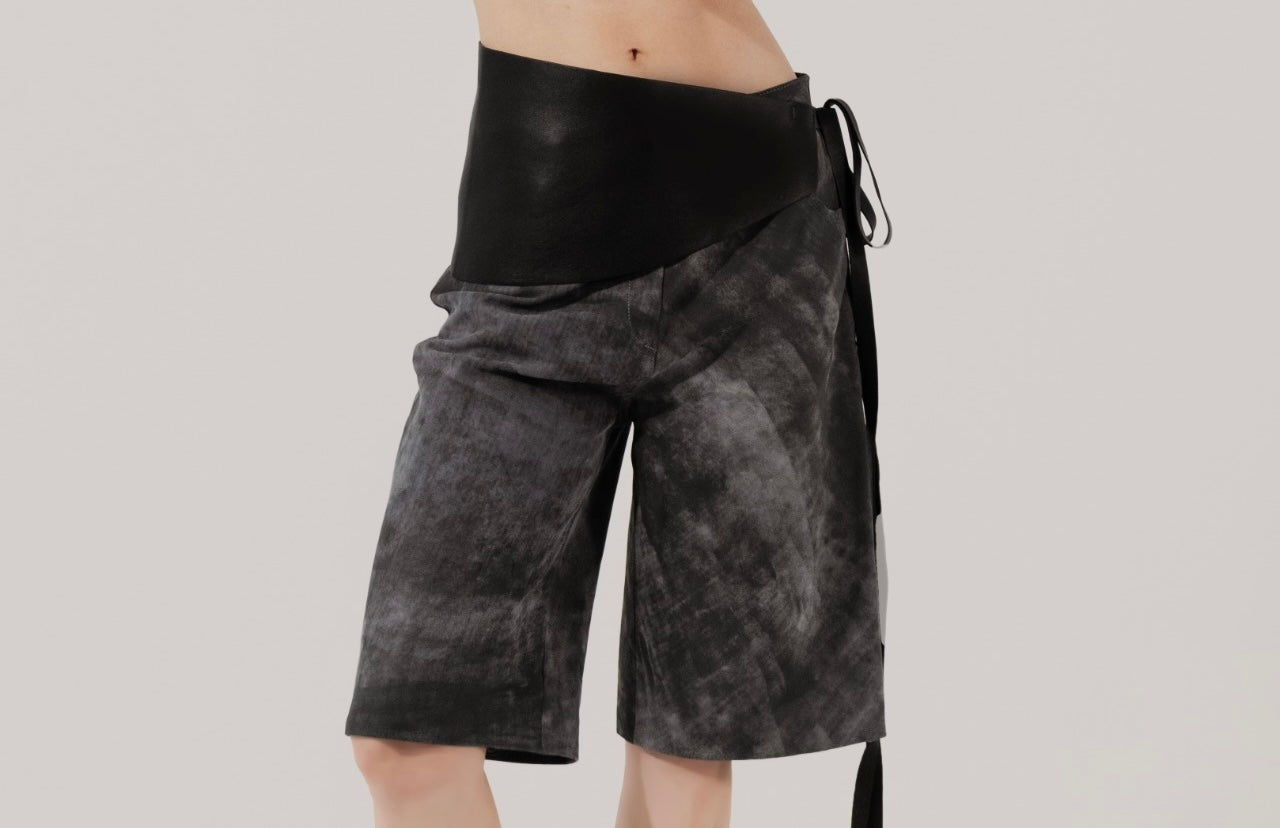 Callie Leather Bermuda Shorts Washed Grey