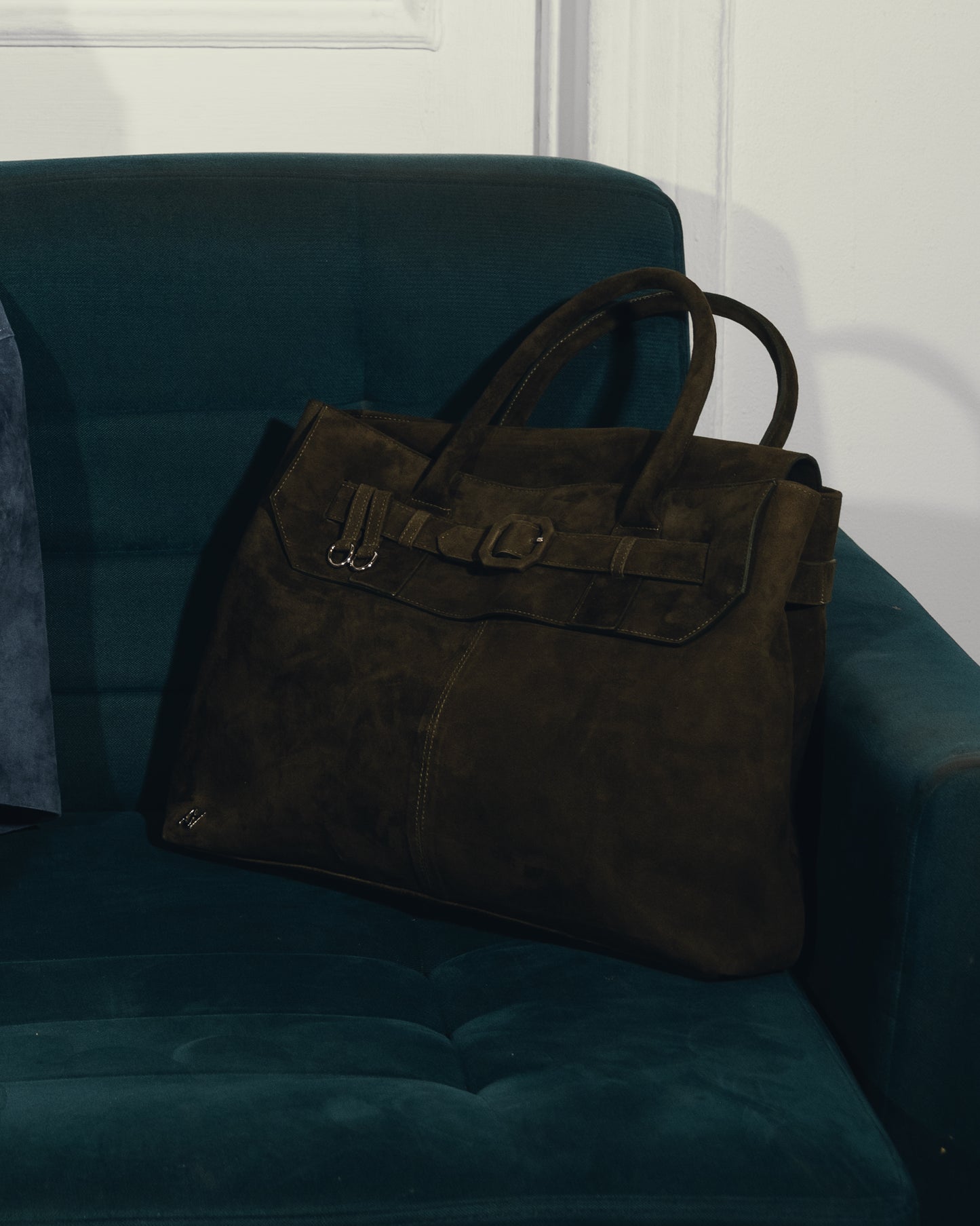 Eloura Oversized Suede Bag Olive