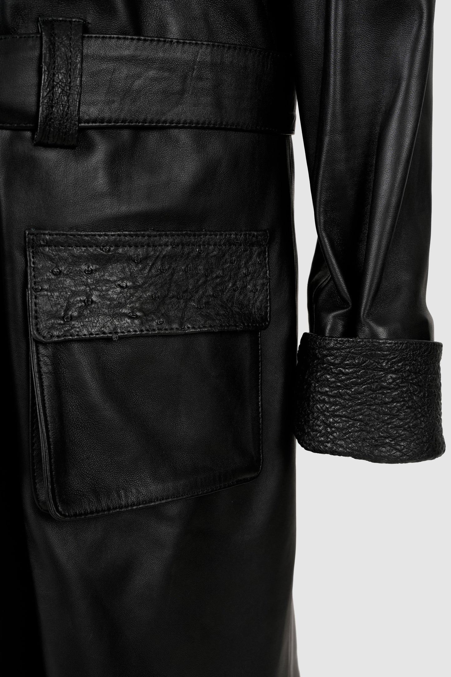 Austin Leather Coat Ostrish Black - Limited Edition