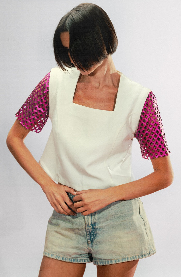 Mia Top White x Electric Pink